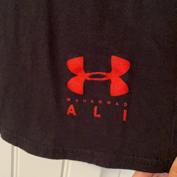 Workout top bundle - Picture 2 of 9